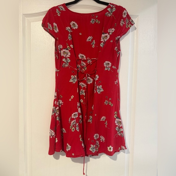 Aeropostale Red Floral Button-Front Mini Dress - Picture 3 of 3